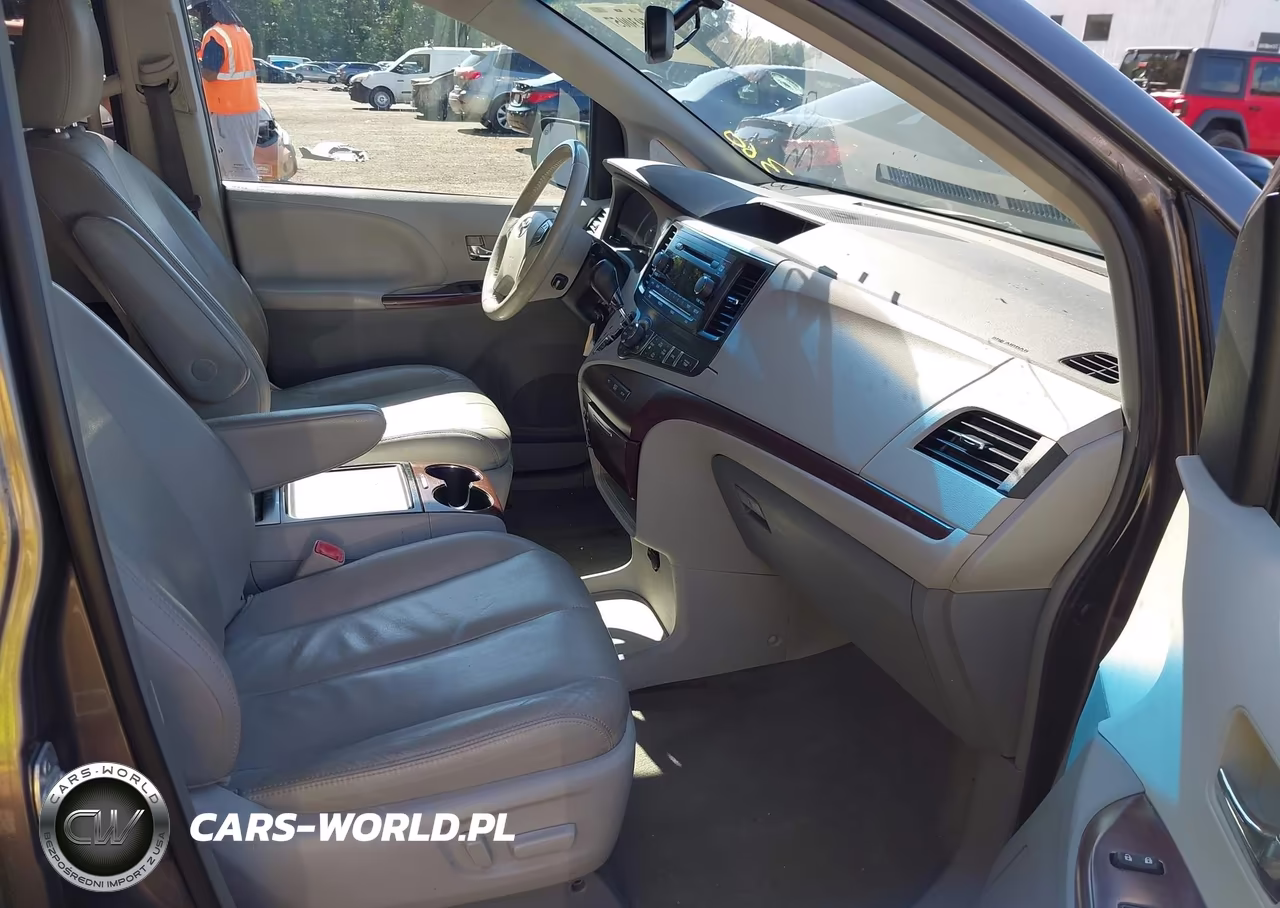 2013 Toyota Sienna Xle V6 8 Passenger VIN:5TDYK3DC5DS308092 - 5
