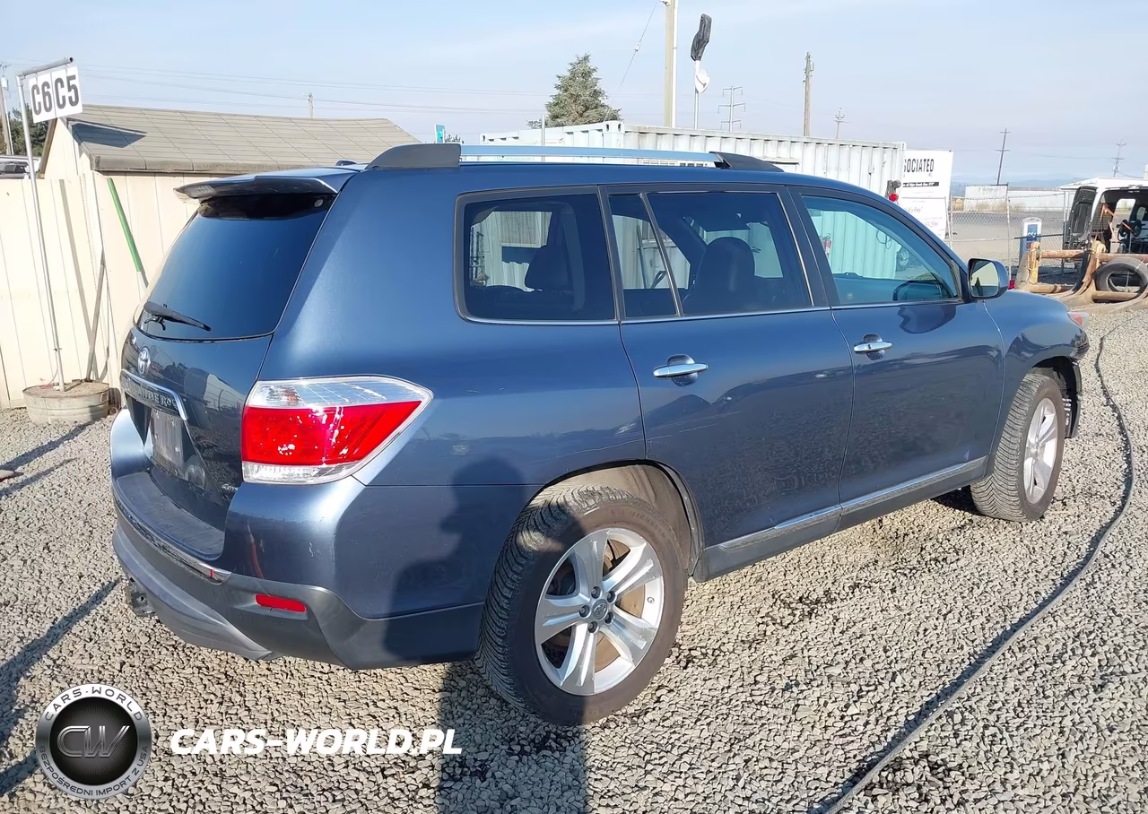 2013 Toyota Highlander Limited V6 VIN:5TDDK3EHXDS272893 - 4