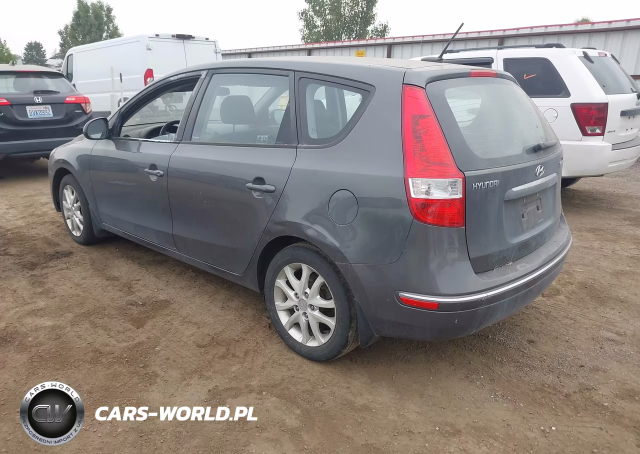 2009 Hyundai Elantra Touring VIN:KMHDC86E89U044260 - 3