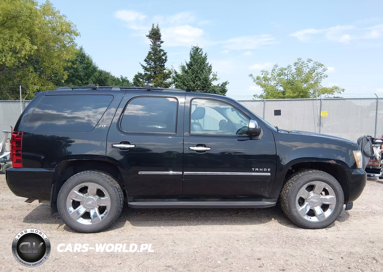 2011 Chevrolet Tahoe Ltz VIN:1GNSKCE00BR364986 - 13