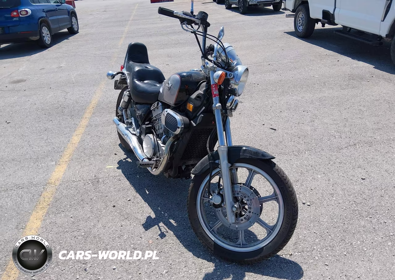 2004 Kawasaki Vn750 – zdjęcie 1 z 13