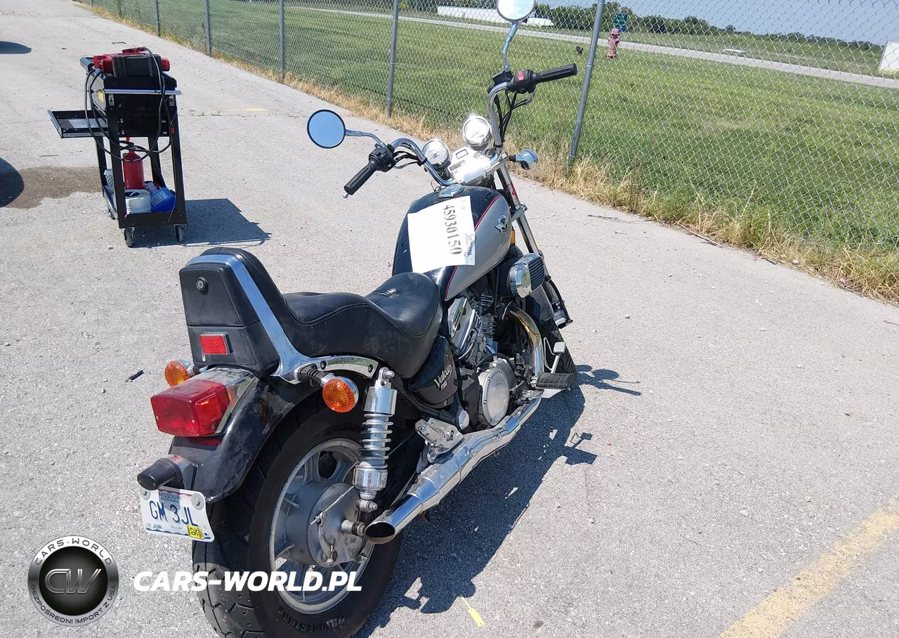 2004 Kawasaki Vn750 VIN:JKAVNDA1X4B551112 - 4