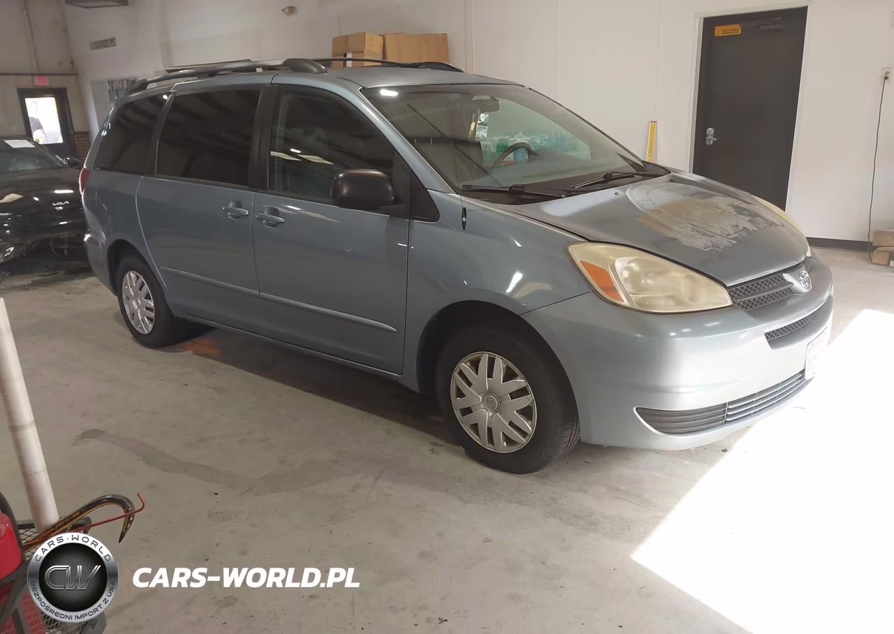 2005 Toyota Sienna Le – zdjęcie 1 z 11