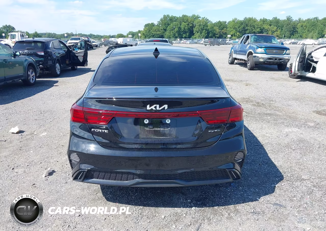 2022 Kia Forte Gt-Line VIN:3KPF54AD3NE423836 - 16