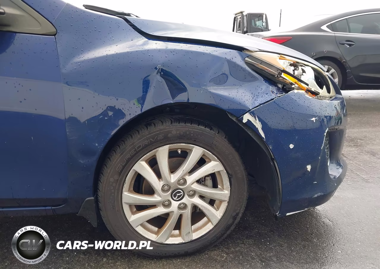 2013 Mazda Mazda3 I Touring VIN:JM1BL1L71D1719675 - 12