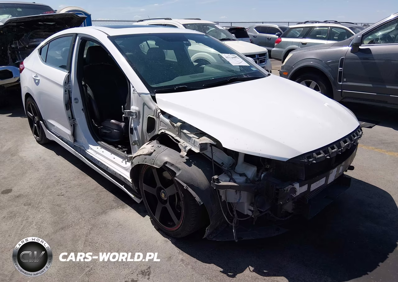 2018 Hyundai Elantra Sport – zdjęcie 1 z 17