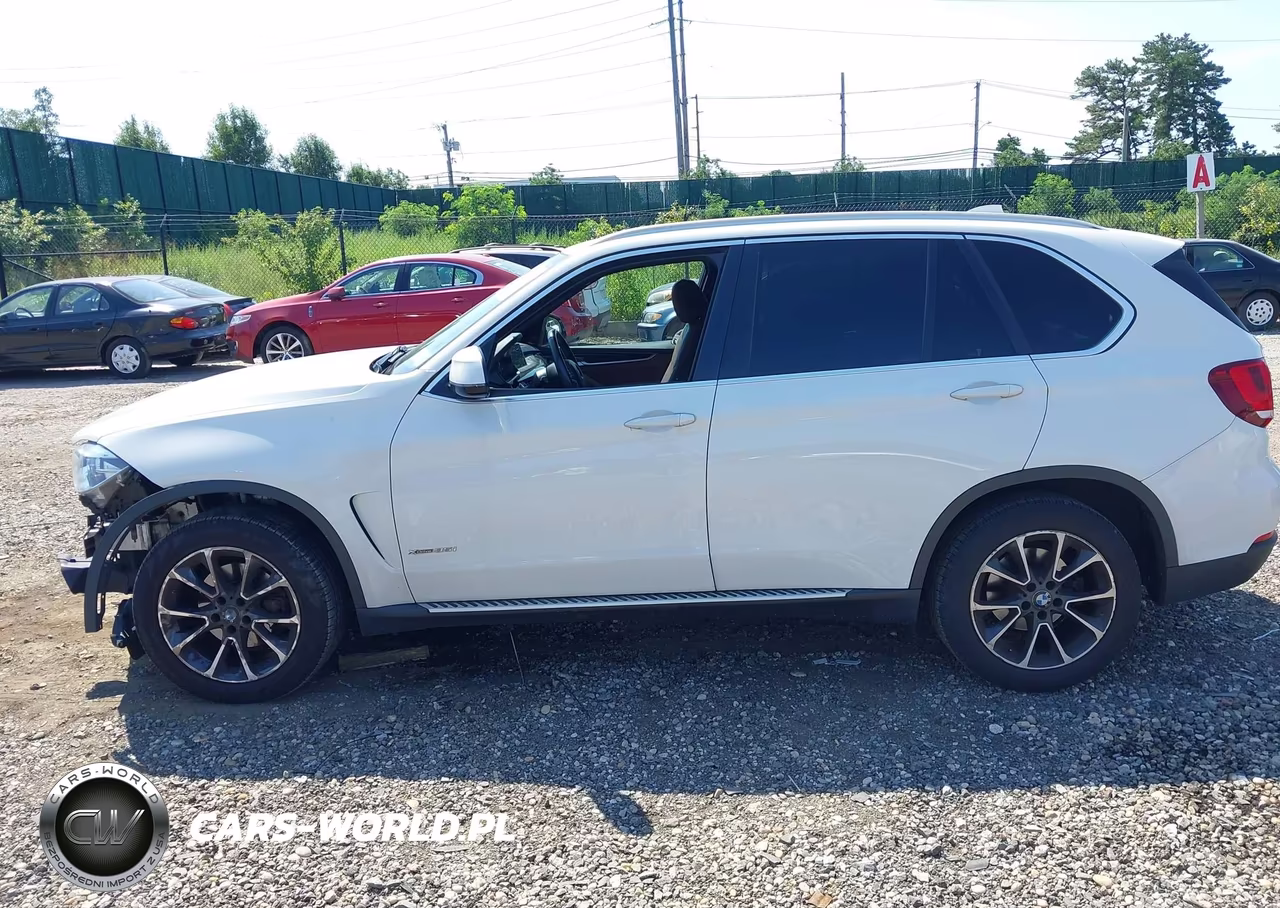 2017 BMW X5 xDrive35I VIN:5UXKR0C3XH0X80720 - 14