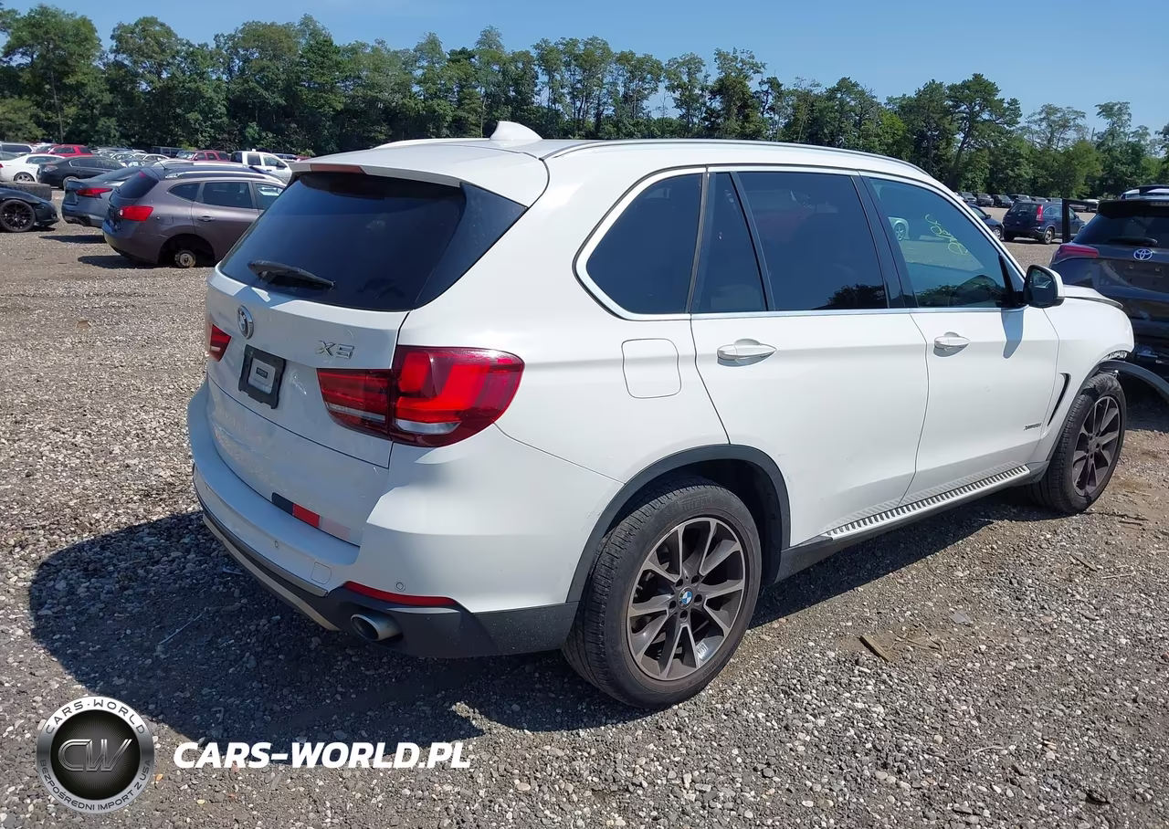 2017 BMW X5 xDrive35I VIN:5UXKR0C3XH0X80720 - 4