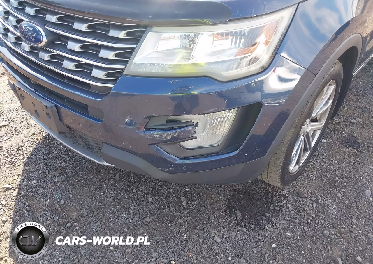 2016 Ford Explorer Limited VIN:1FM5K8F82GGA10702 - 6
