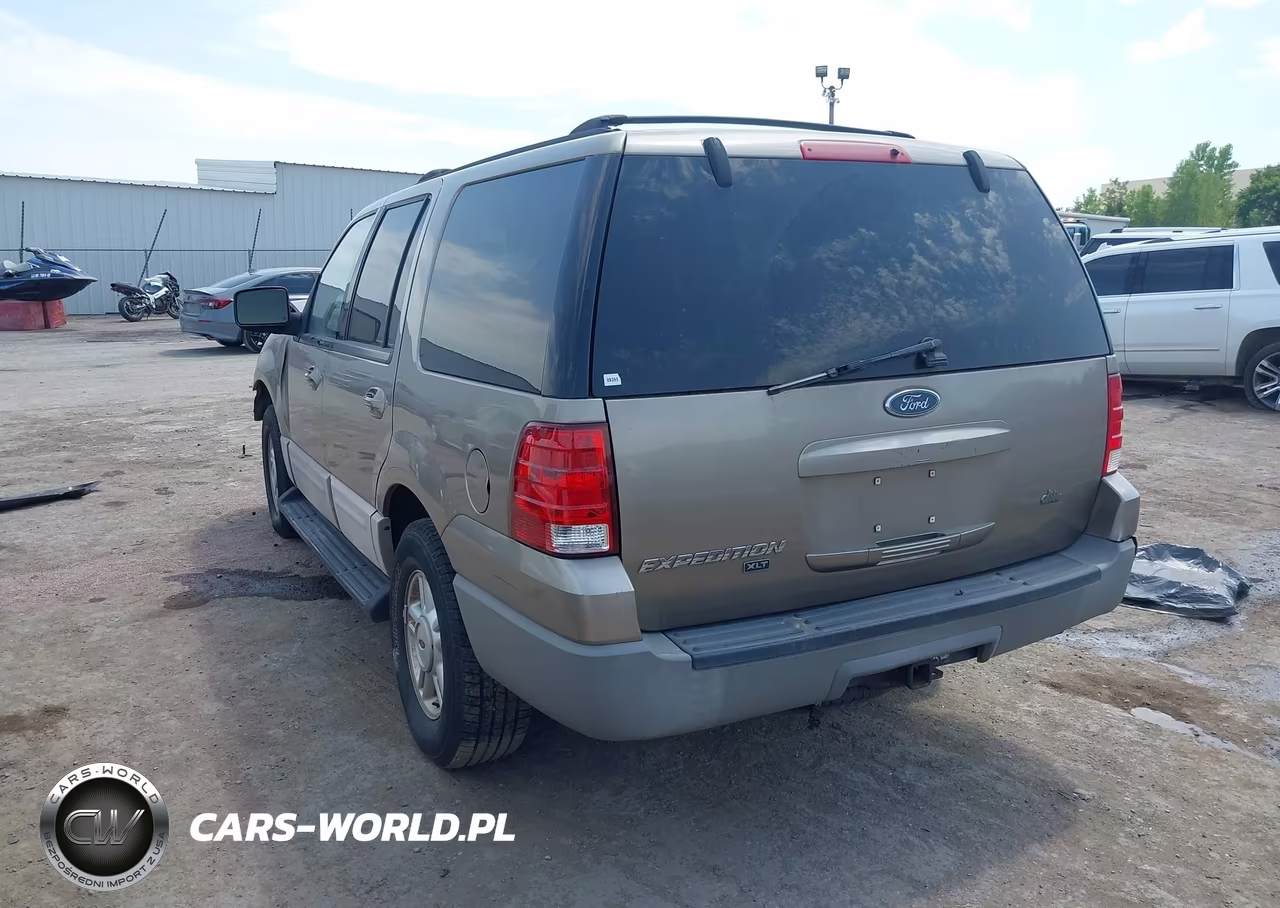 2003 Ford Expedition Xlt VIN:1FMPU15L33LC06469 - 3