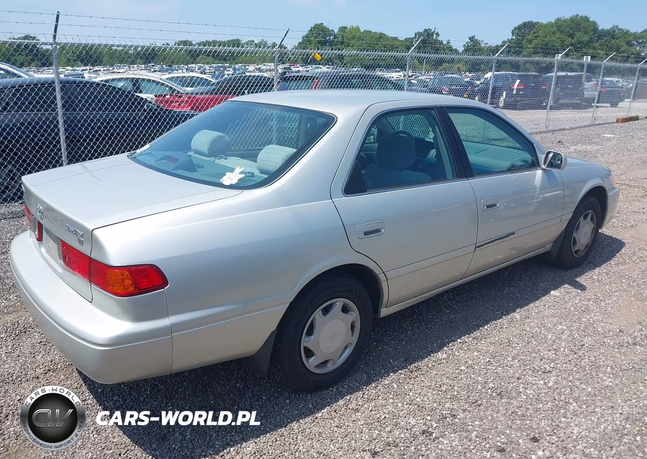 2000 Toyota Camry Ce VIN:4T1BG22K5YU715144 - 4