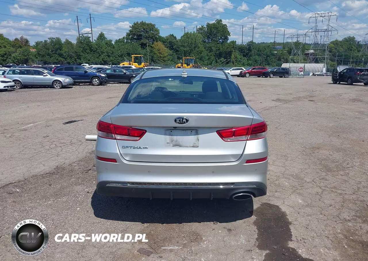2019 Kia Optima Lx VIN:5XXGT4L3XKG317403 - 16