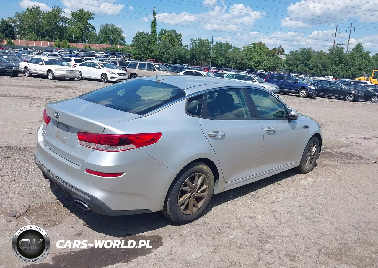 2019 Kia Optima Lx VIN:5XXGT4L3XKG317403 - 4