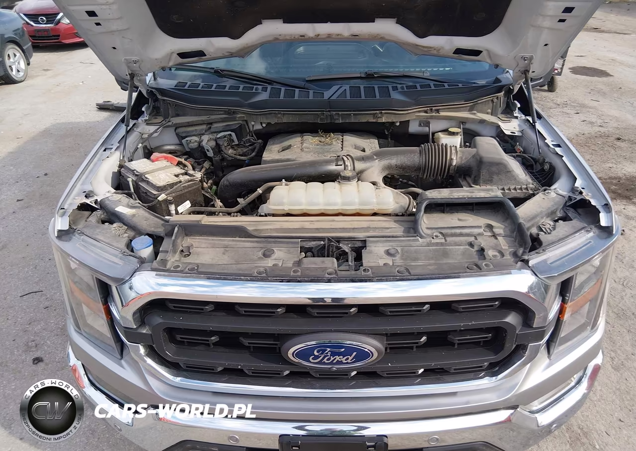 2023 Ford F-150 Xlt VIN:1FTFW1E85PFB26360 - 10