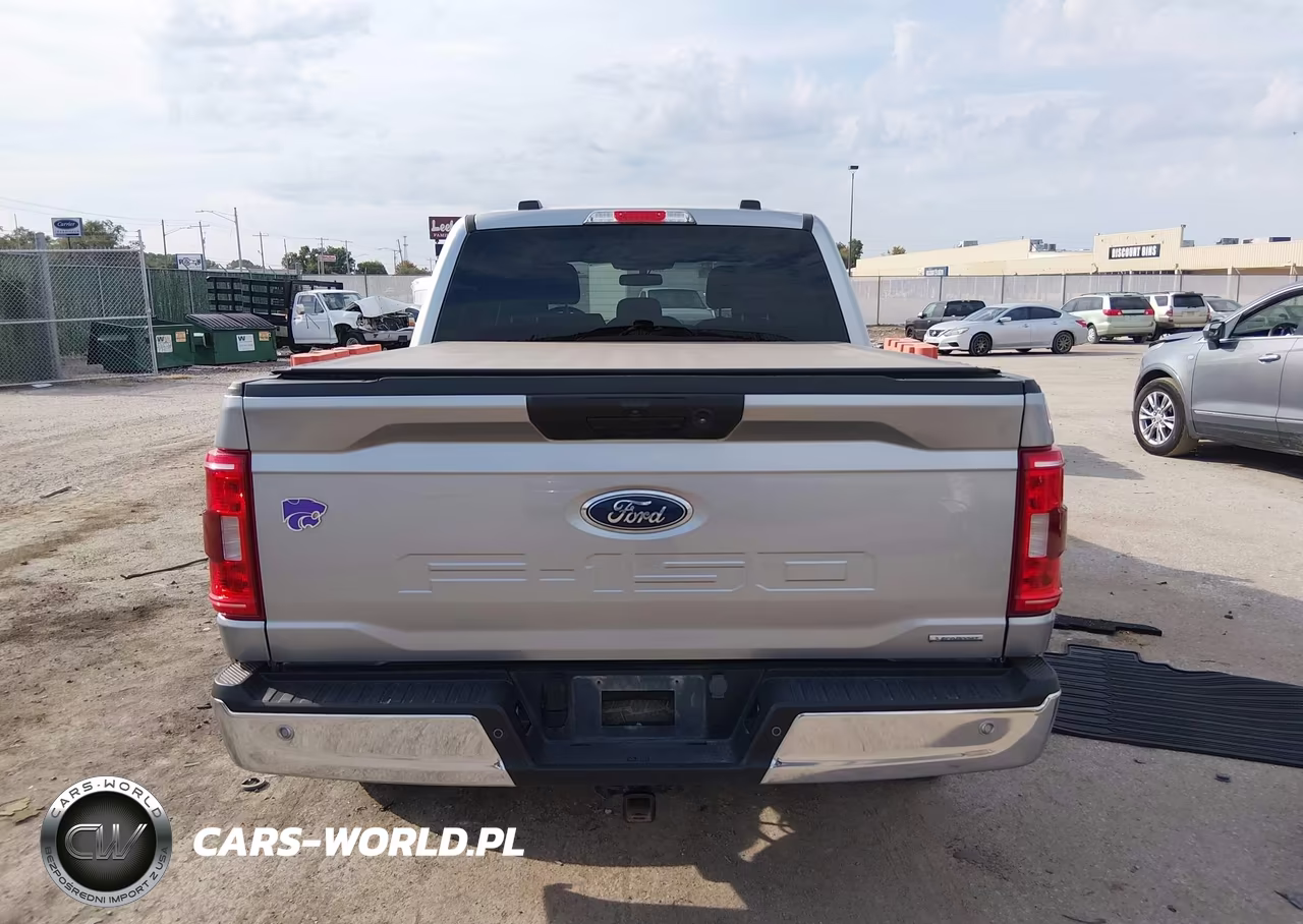 2023 Ford F-150 Xlt VIN:1FTFW1E85PFB26360 - 16