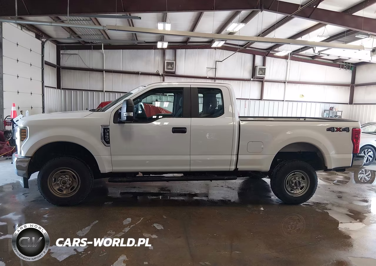 2018 Ford F-350 Xl VIN:1FT8X3B68JEC22209 - 14