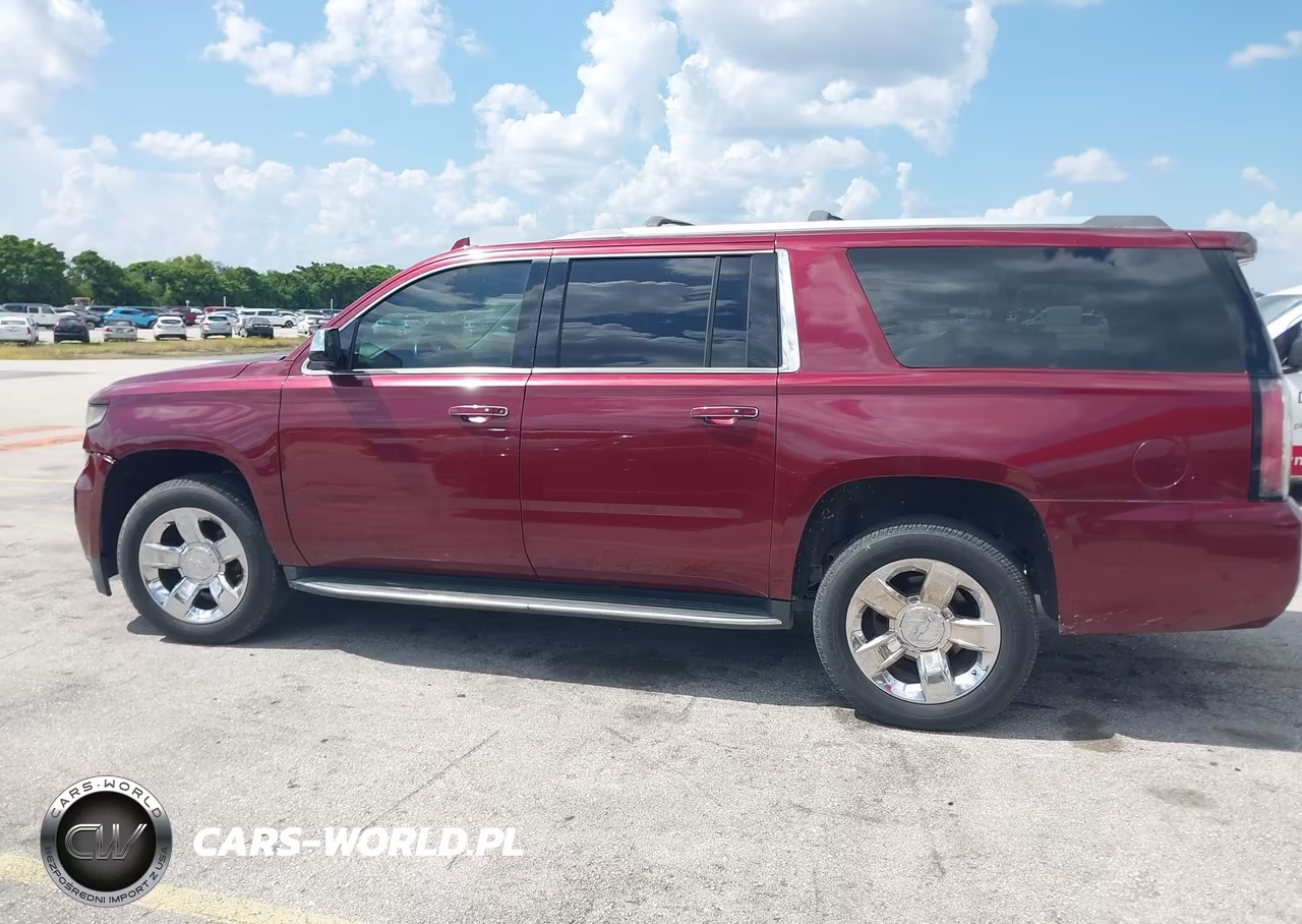 2017 Chevrolet Suburban Premier VIN:1GNSKJKC7HR146684 - 14