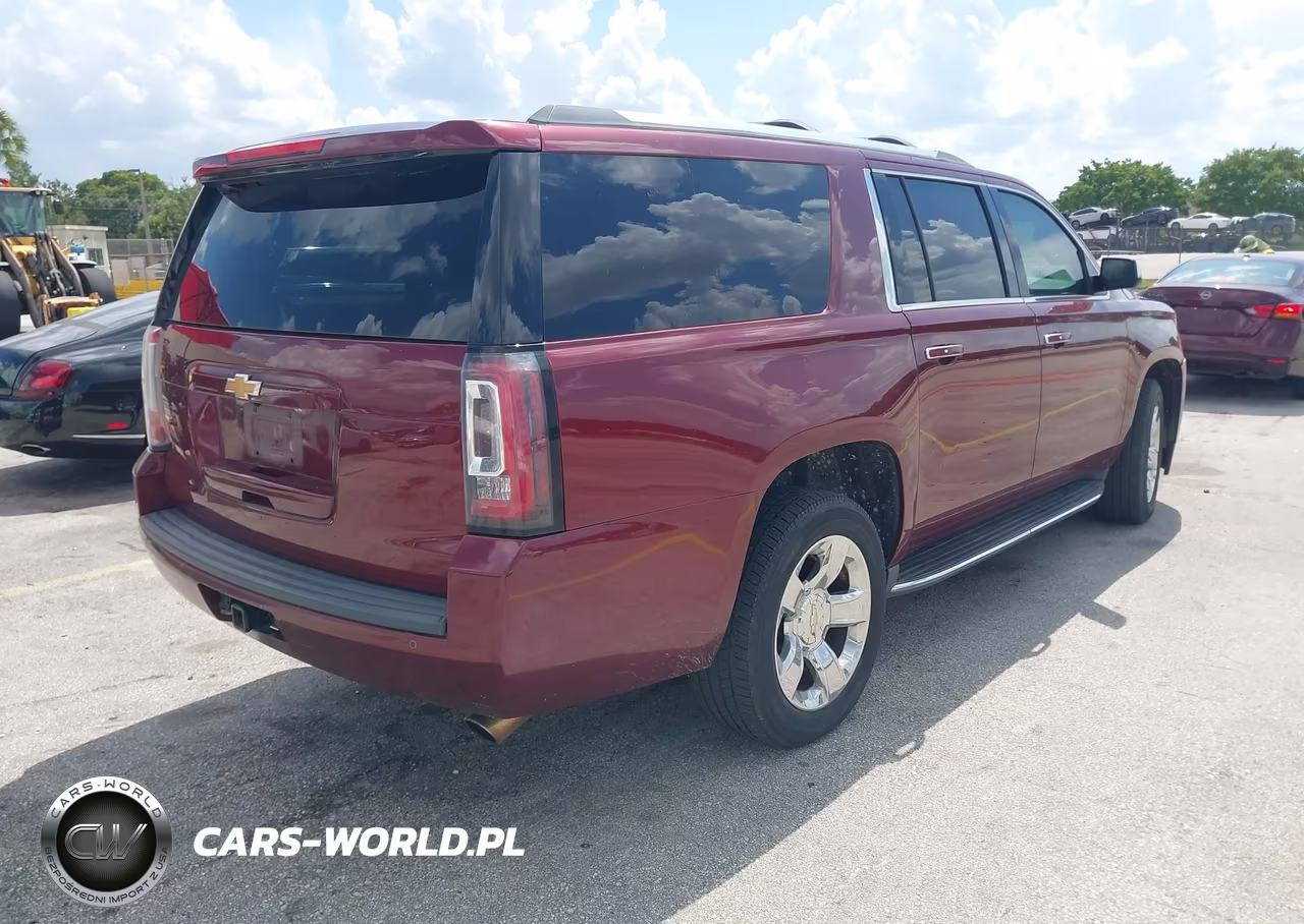 2017 Chevrolet Suburban Premier VIN:1GNSKJKC7HR146684 - 4