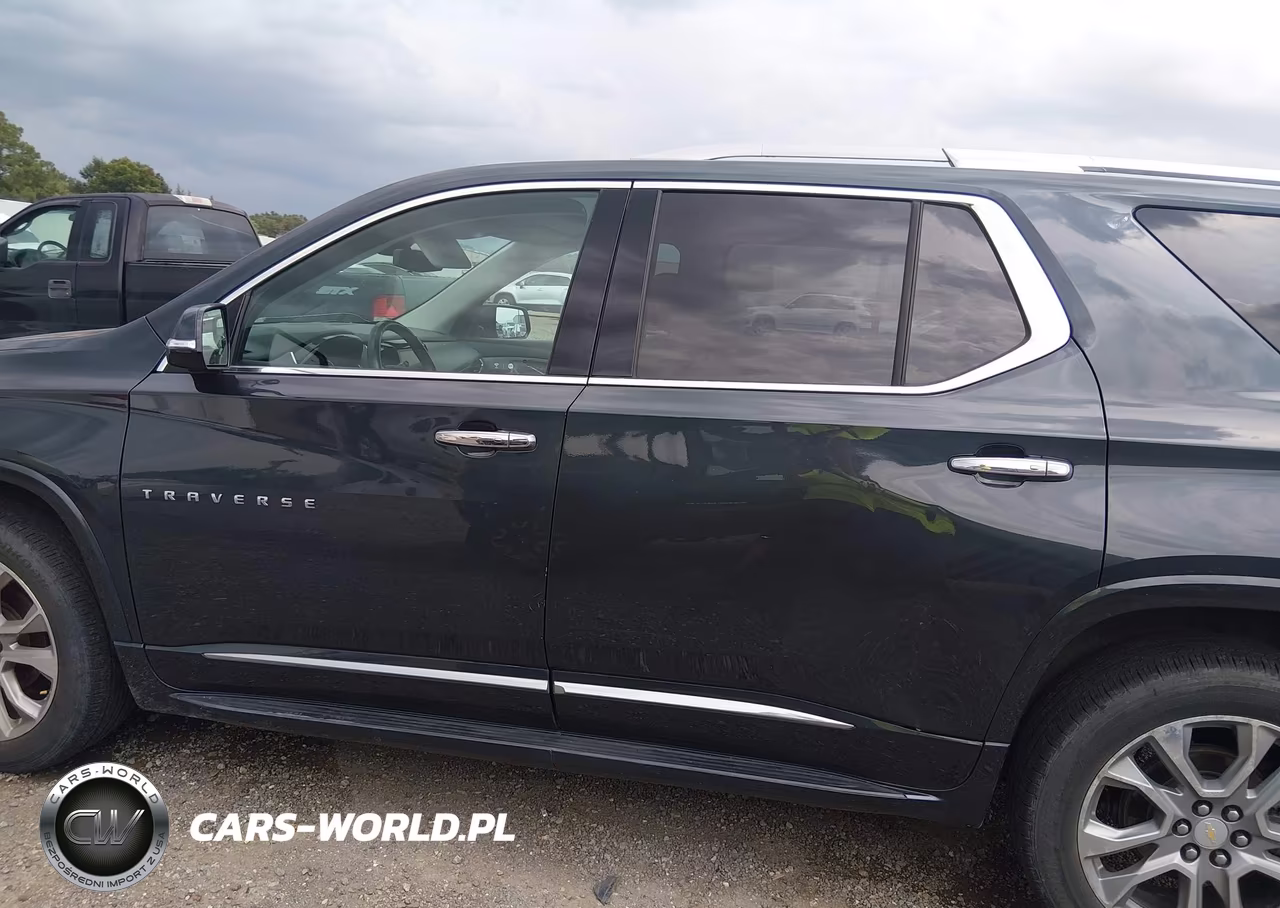 2018 Chevrolet Traverse Premier VIN:1GNERKKW0JJ271538 - 14