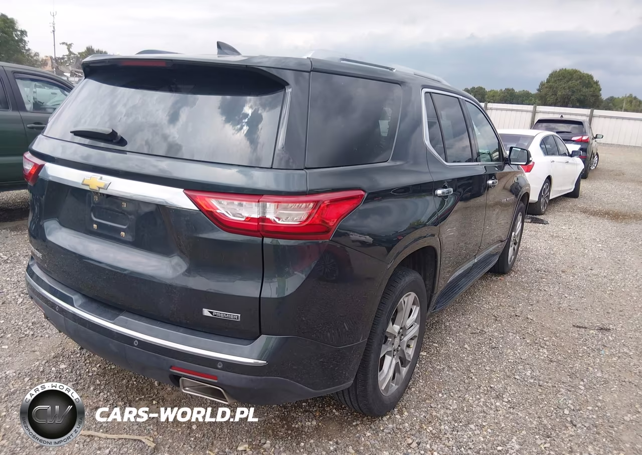 2018 Chevrolet Traverse Premier VIN:1GNERKKW0JJ271538 - 4