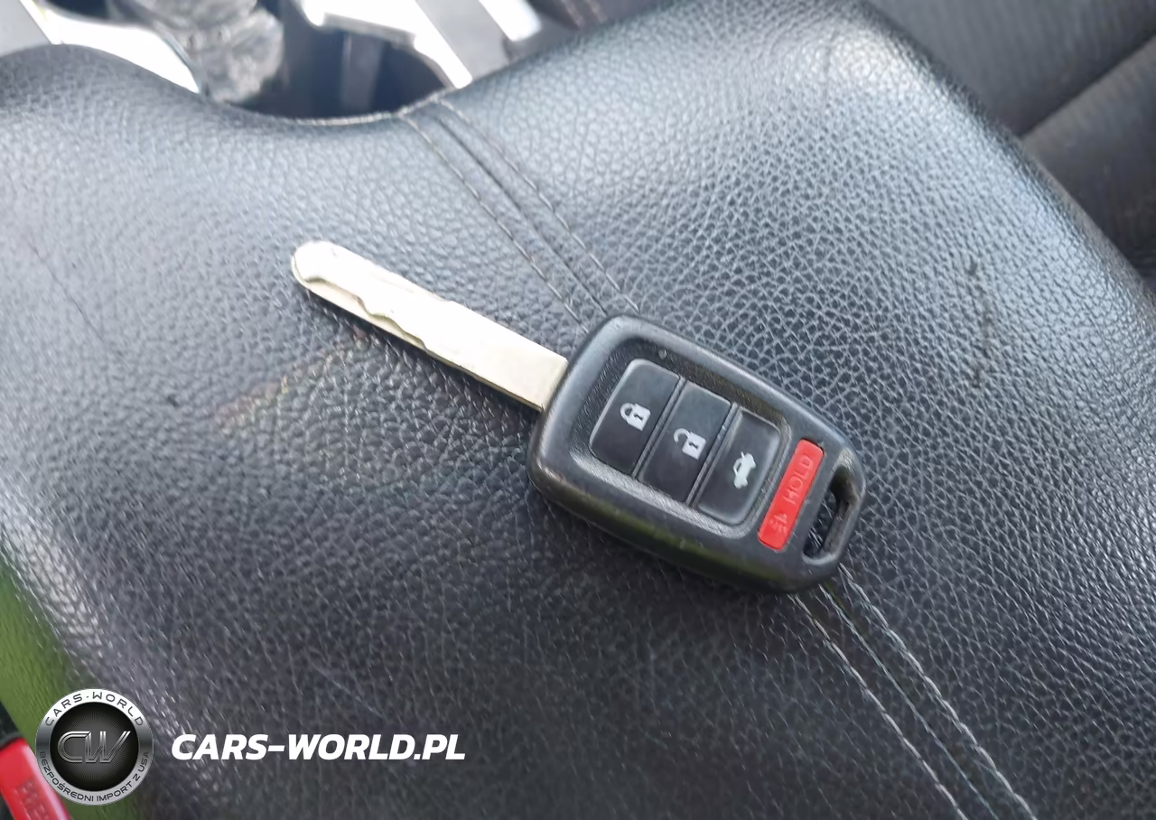 2015 Honda Accord Sport VIN:1HGCR2F56FA106636 - 11