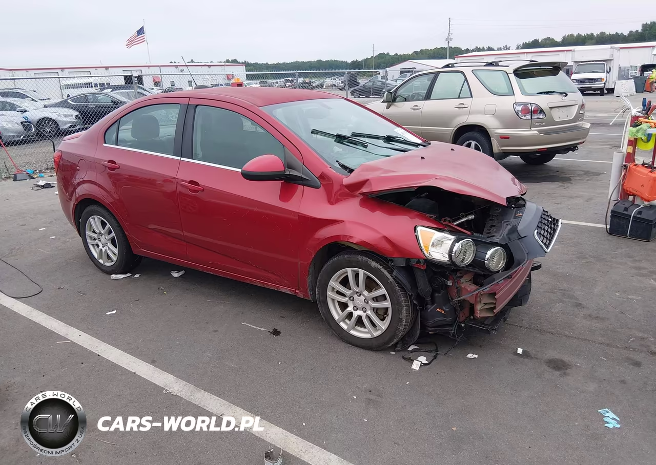 2016 Chevrolet Sonic Lt Auto – zdjęcie 1 z 17