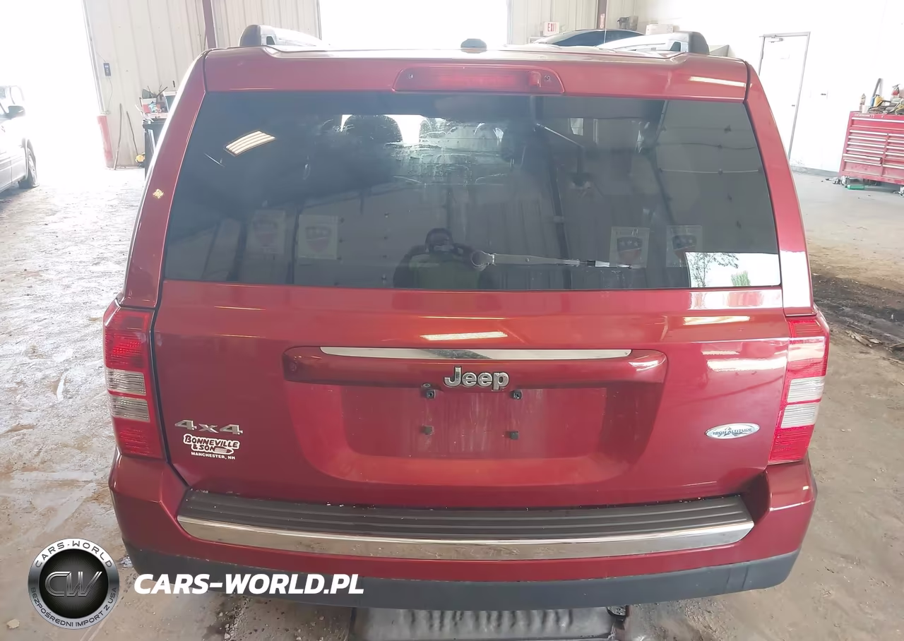 2016 Jeep Patriot High Altitude Edition VIN:1C4NJRFB5GD654513 - 16