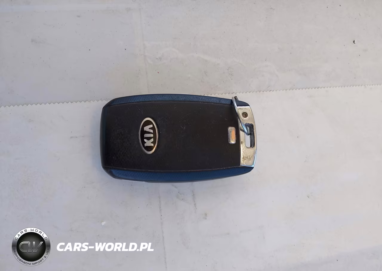 2019 Kia Optima S VIN:5XXGT4L37KG366350 - 11