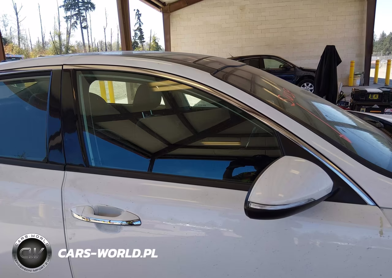 2019 Kia Optima S VIN:5XXGT4L37KG366350 - 14