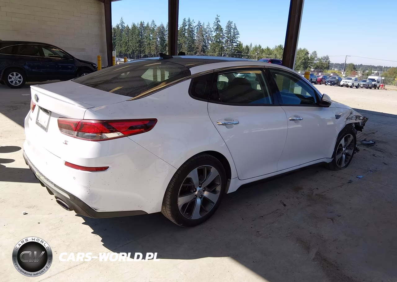 2019 Kia Optima S VIN:5XXGT4L37KG366350 - 4