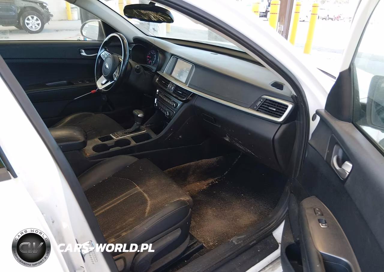 2019 Kia Optima S VIN:5XXGT4L37KG366350 - 5