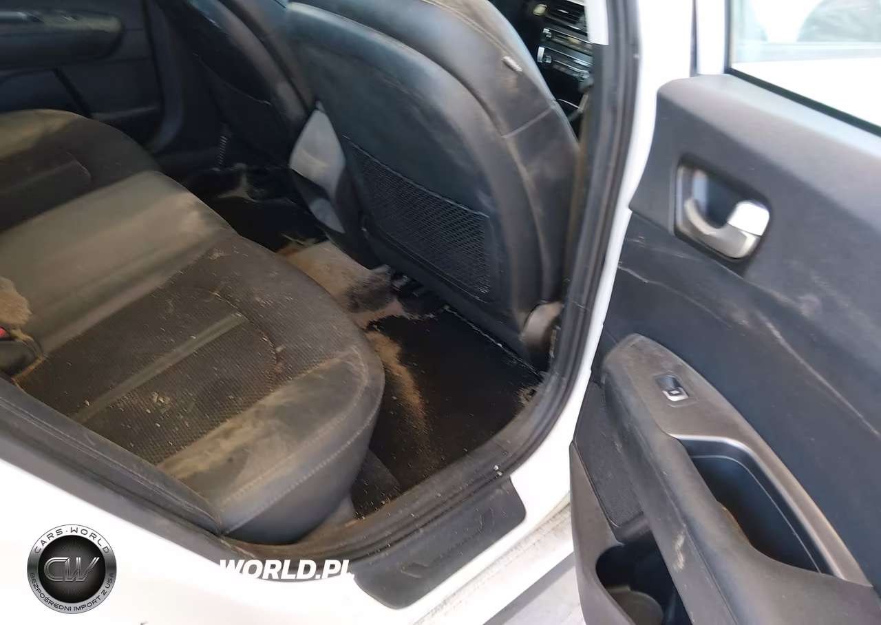 2019 Kia Optima S VIN:5XXGT4L37KG366350 - 8