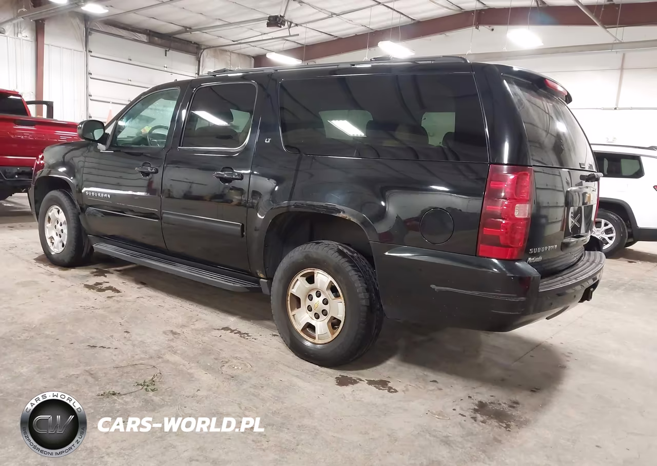 2013 Chevrolet Suburban Lt VIN:1GNSKJE72DR218321 - 3