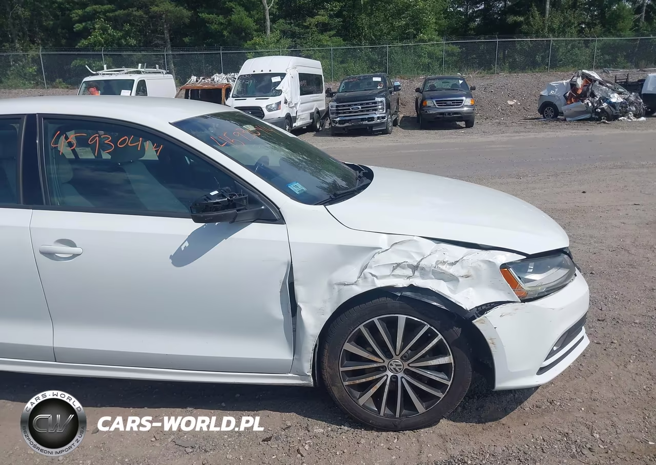 2017 Volkswagen Jetta 1.8T Sport VIN:3VWD17AJ0HM304448 - 6