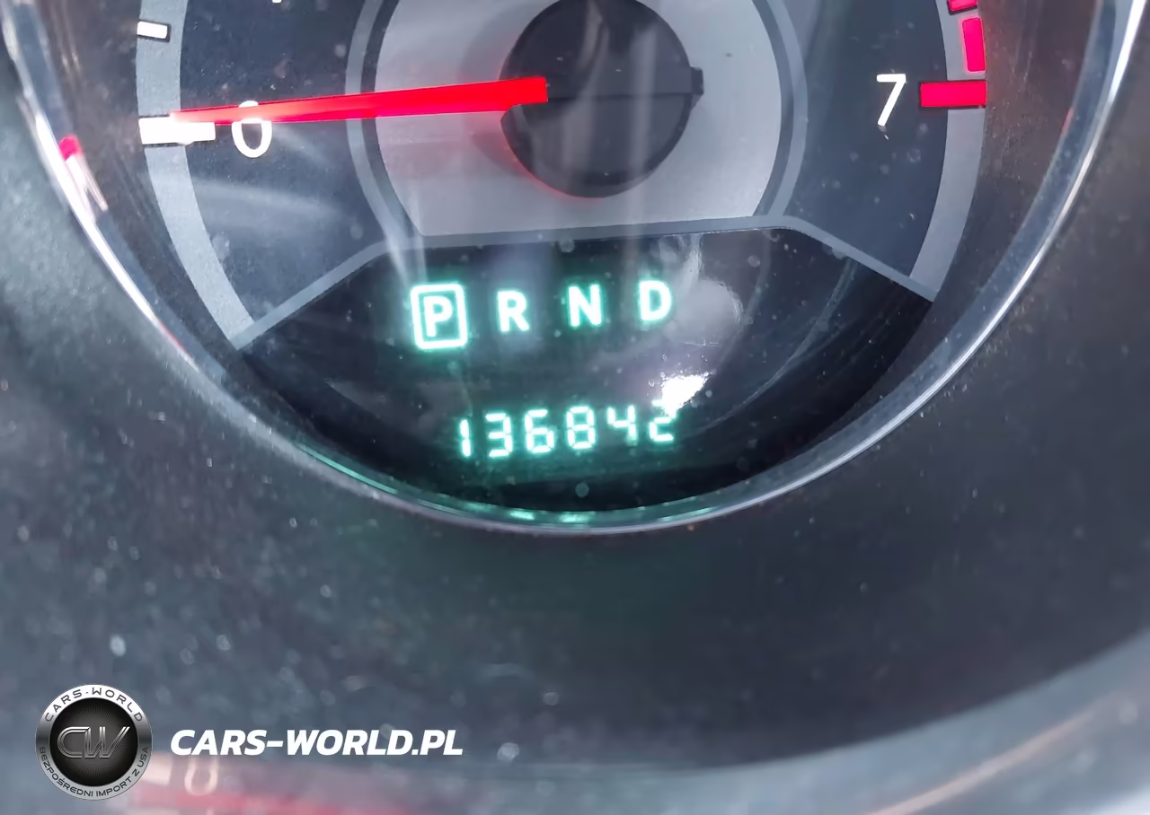 2013 Chrysler 200 Touring VIN:1C3BCBEB0DN592325 - 17