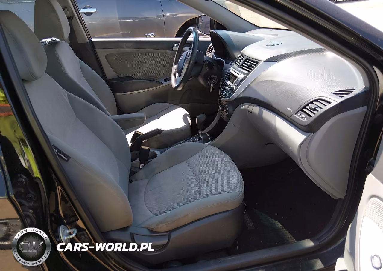 2014 Hyundai Accent Gs VIN:KMHCT5AE2EU193811 - 5