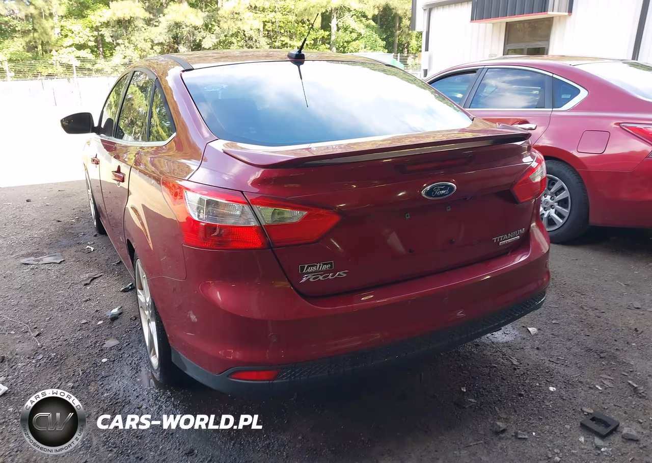 2014 Ford Focus Titanium VIN:1FADP3J21EL173293 - 3