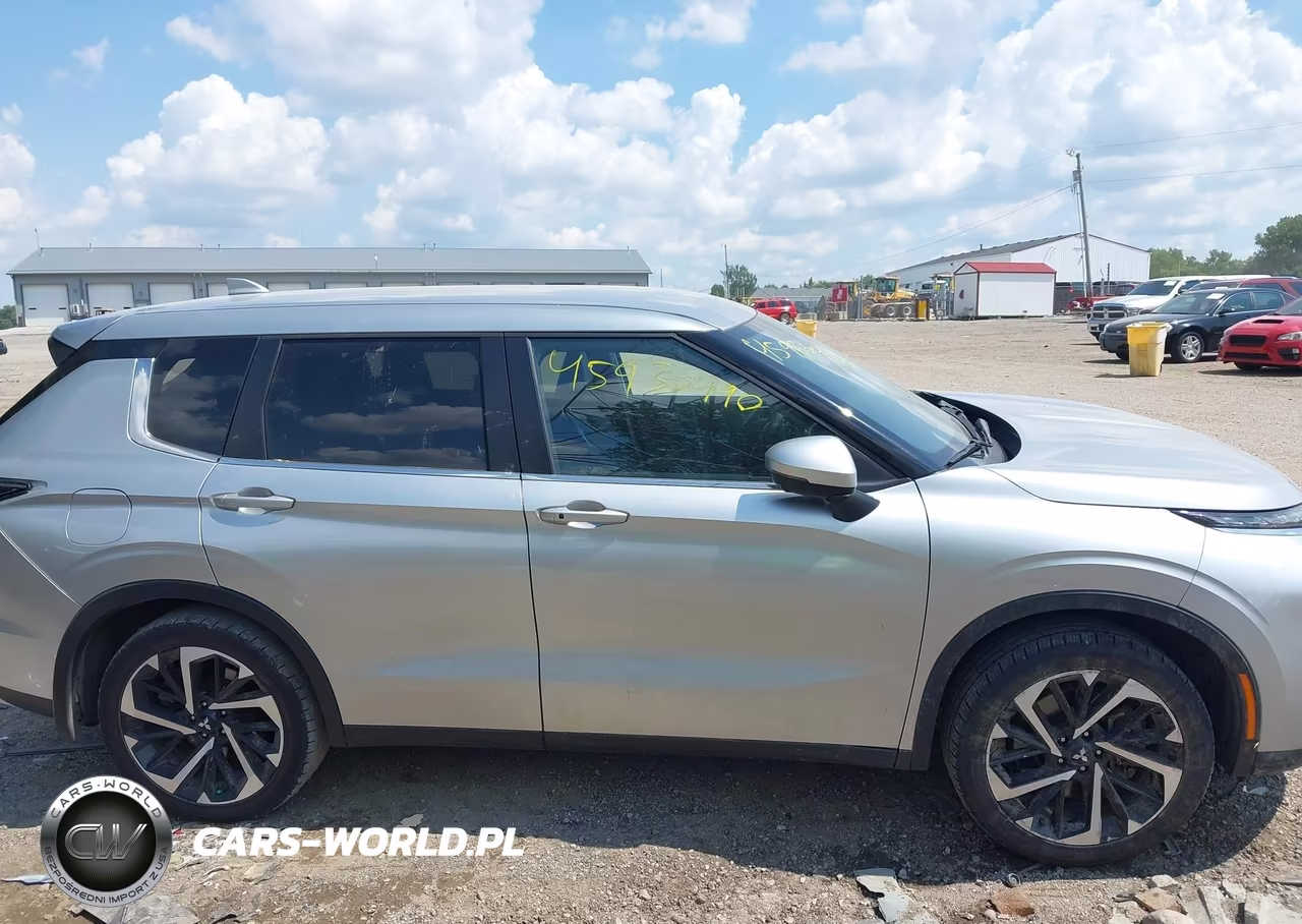 2024 Mitsubishi Outlander Se 2.5 S-Awc-Se Black Edition S-Awc-Se Black Edition W-Pano Roof S-Awc-Se Ralliart S-Awc VIN:JA4J4VA83RZ037461 - 13