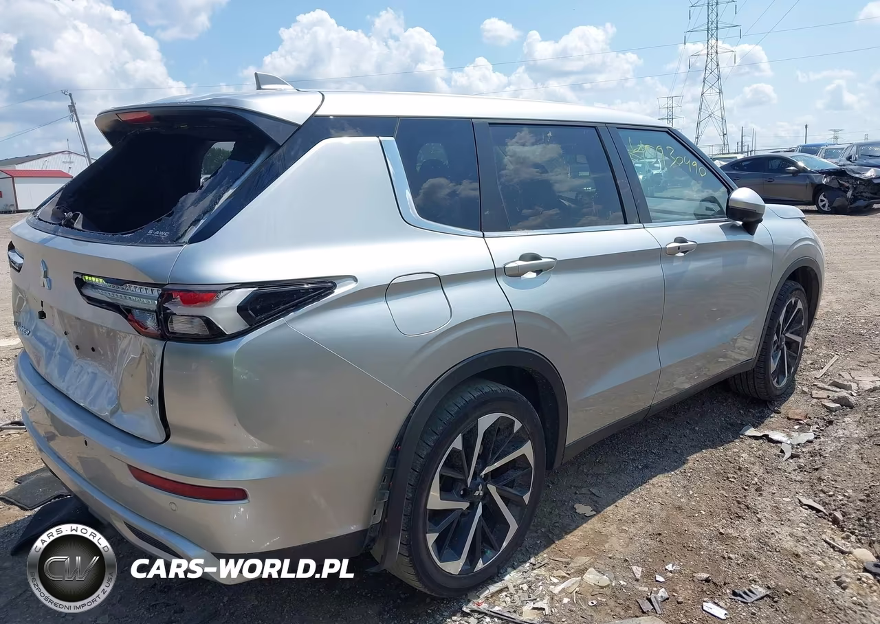 2024 Mitsubishi Outlander Se 2.5 S-Awc-Se Black Edition S-Awc-Se Black Edition W-Pano Roof S-Awc-Se Ralliart S-Awc VIN:JA4J4VA83RZ037461 - 4