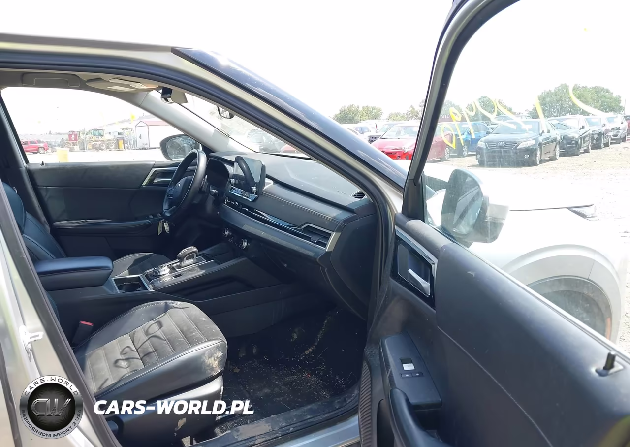 2024 Mitsubishi Outlander Se 2.5 S-Awc-Se Black Edition S-Awc-Se Black Edition W-Pano Roof S-Awc-Se Ralliart S-Awc VIN:JA4J4VA83RZ037461 - 5