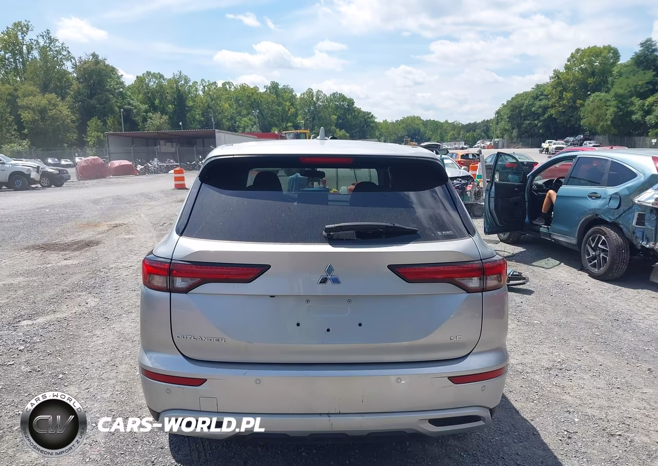 2024 Mitsubishi Outlander Se 2.5 S-Awc-Se Black Edition S-Awc-Se Black Edition W-Pano Roof S-Awc-Se Ralliart S-Awc VIN:JA4J4VA83RZ074705 - 16
