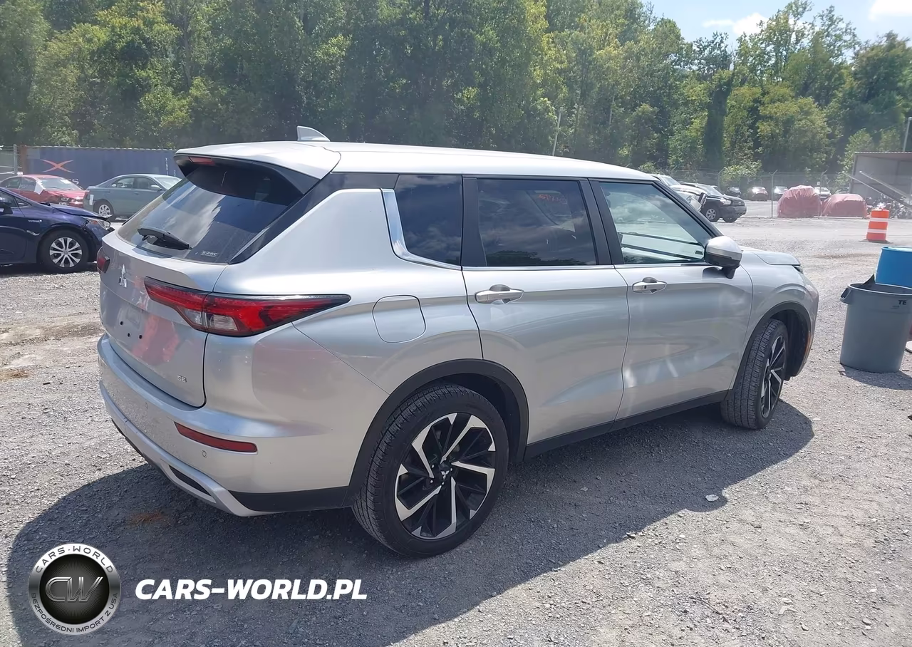 2024 Mitsubishi Outlander Se 2.5 S-Awc-Se Black Edition S-Awc-Se Black Edition W-Pano Roof S-Awc-Se Ralliart S-Awc VIN:JA4J4VA83RZ074705 - 4