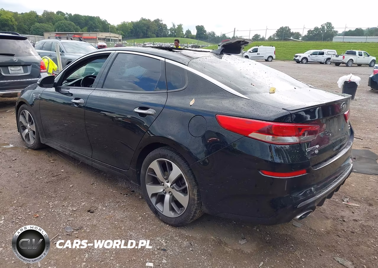 2019 Kia Optima S VIN:5XXGT4L32KG352419 - 3