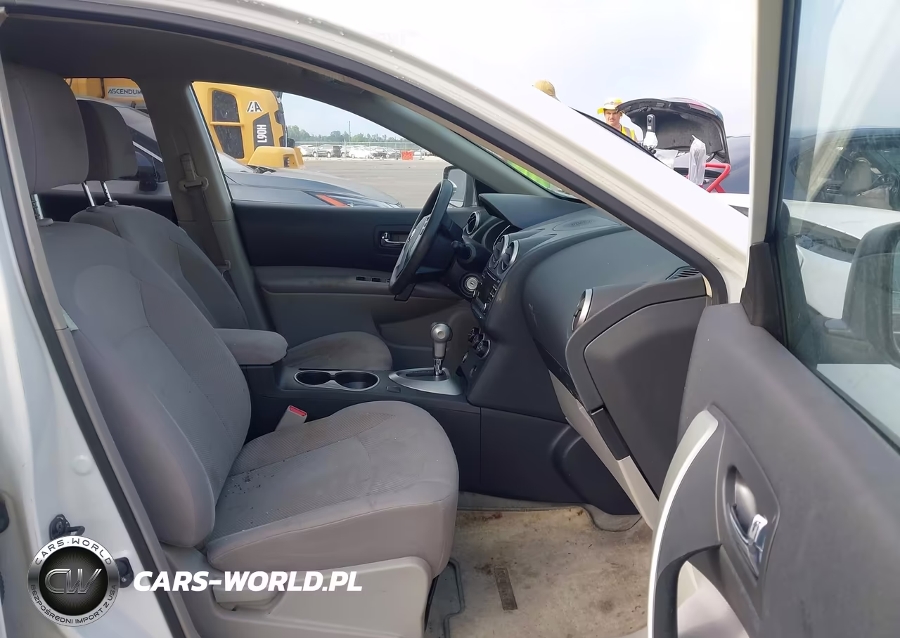 2012 Nissan Rogue S VIN:JN8AS5MV1CW372048 - 5