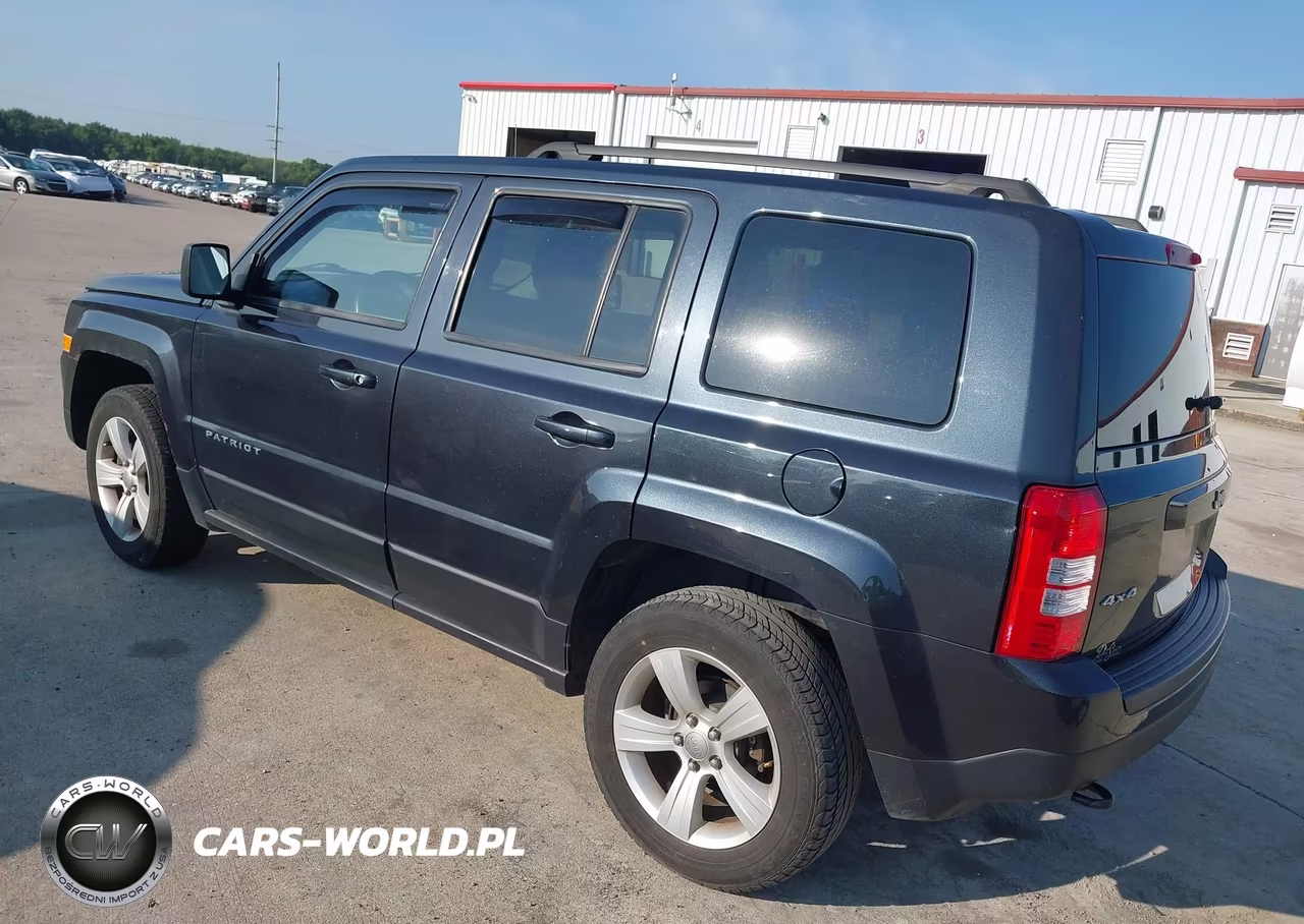 2014 Jeep Patriot Sport VIN:1C4NJRBB2ED717442 - 3
