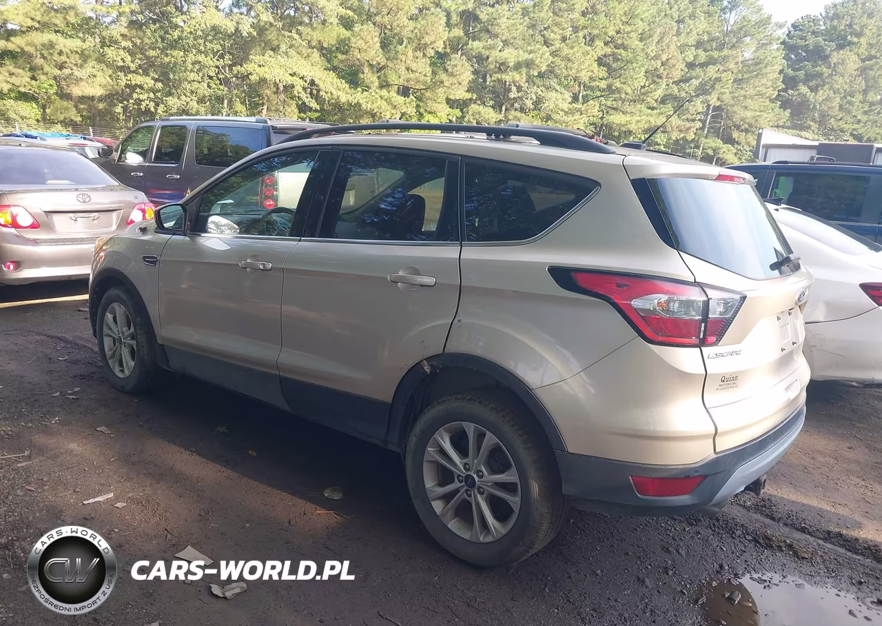 2017 Ford Escape Se VIN:1FMCU0GD8HUE87104 - 3