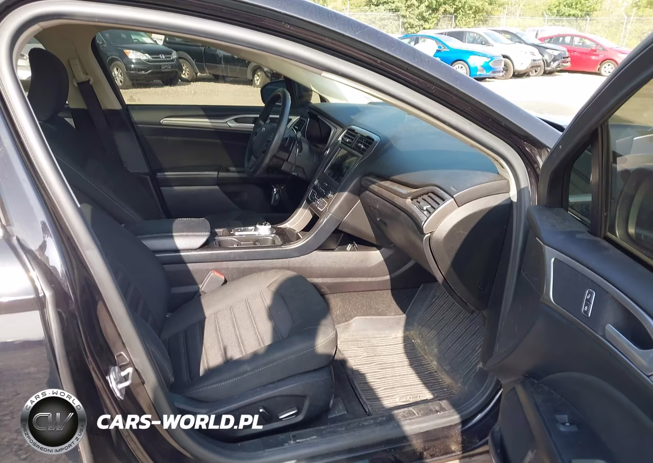 2019 Ford Fusion Se VIN:3FA6P0T99KR214204 - 5