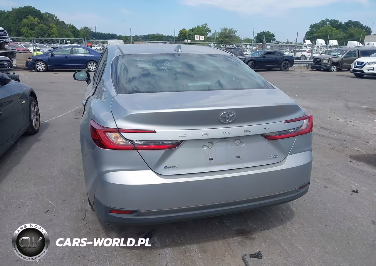 2026 Toyota Camry Le VIN:4T1DAACK8TU256221 - 16