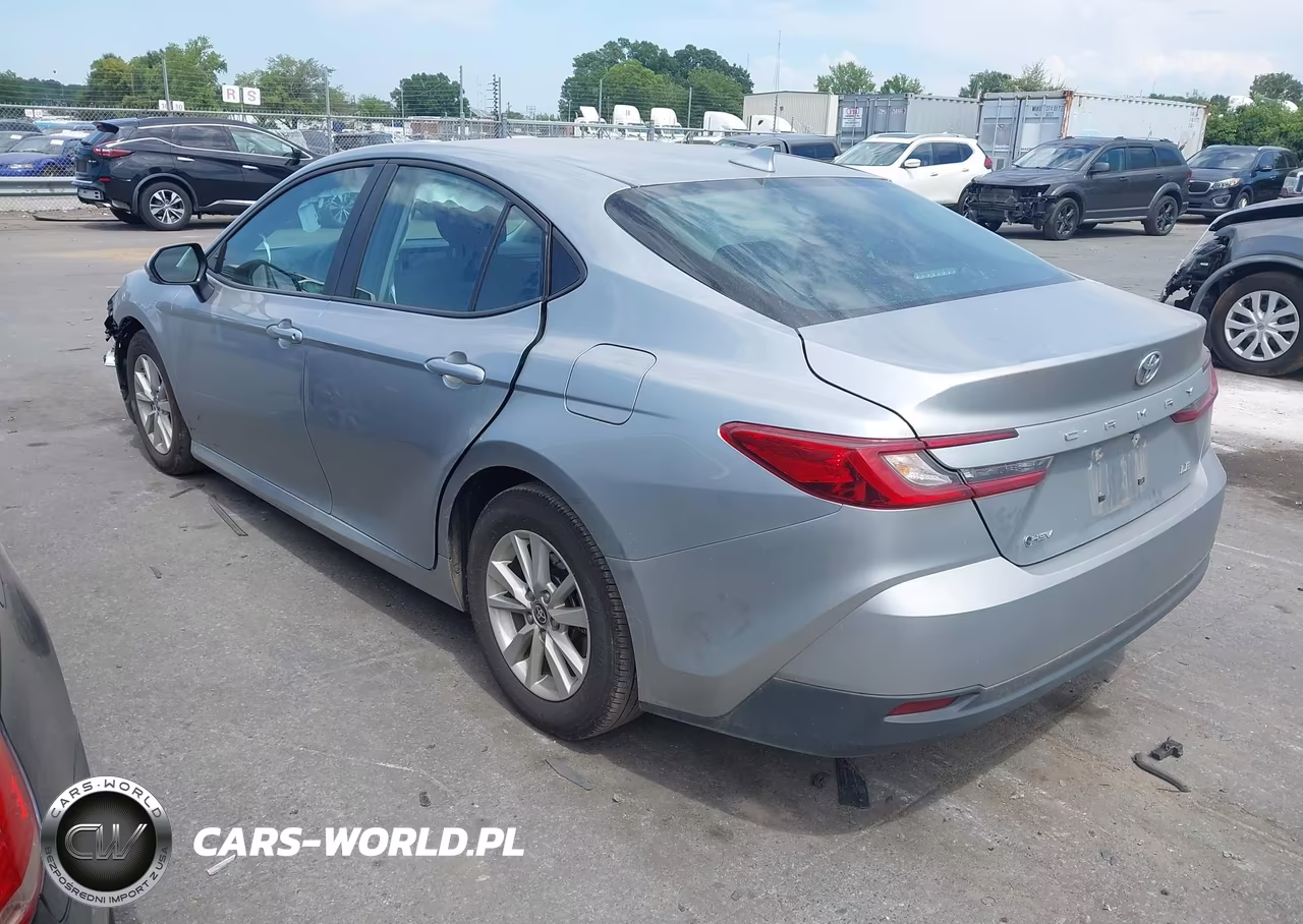 2026 Toyota Camry Le VIN:4T1DAACK8TU256221 - 3
