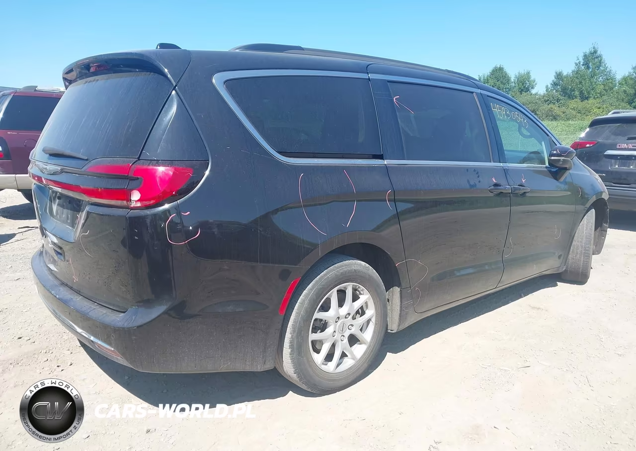 2022 Chrysler Pacifica Touring L VIN:2C4RC1BG9NR142908 - 4